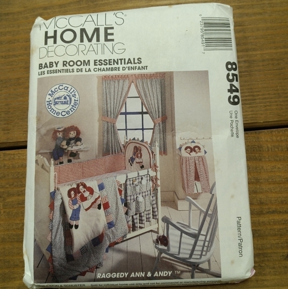 Simplicity Sewing Pattern 8549 Raggedy Ann & Andy Quilt Diaper Stacker Curtains - Picture 2 of 2
